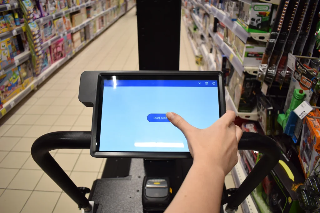 ERIS Retail Robot in Store